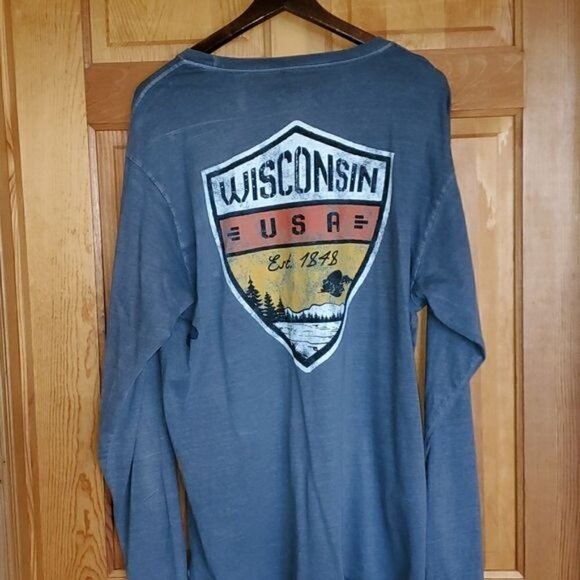 Legacy Vintage Inspired Graphic WISCONSIN USA Long Sleeve Sz XL T-shirt w Pocket - Picture 6 of 13